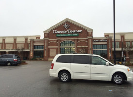 Starbucks In Harris Teeter outside