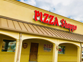 Pizza Shoppe Of Bixby food