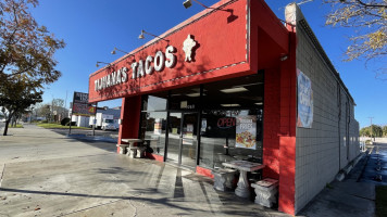 Tijuana's Tacos outside