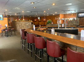 Dudek's Hot Stone Pub inside