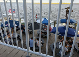 Sun Harbor Seafood And Grill outside