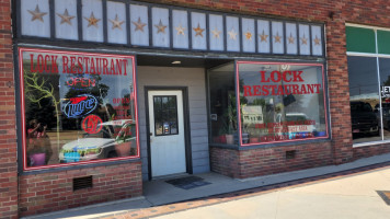 Locks Thai Cuisine outside