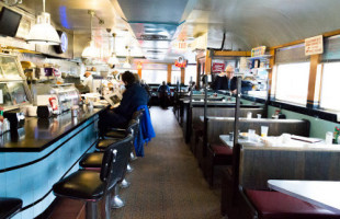 Deluxe Town Diner food