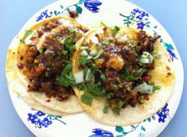 Tacos Alvizo La Guadalupana inside