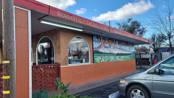 Taqueria Michoacan outside