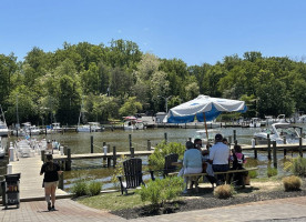 Donnelly’s Dockside outside