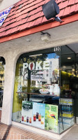 Poké Cafe food