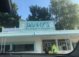 Danny’s Ice Cream Burgers food