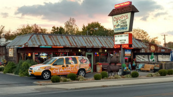 Champy's Famous Fried Chicken outside