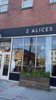 2 Alices Coffee Lounge Newburgh food