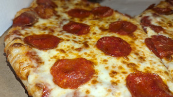 Mm Mm Pizza Of Canonsburg food