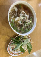 Pho Lee Hoa Phat food