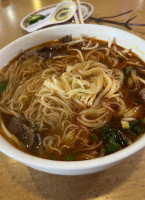 Pho Lee Hoa Phat food