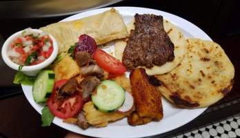 Cantarito Salvadorian food