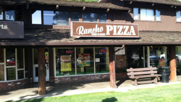 Rancho Pizza food