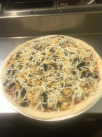 Rancho Pizza food