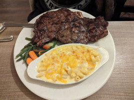 Rb's Steakhouse food