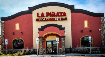 La Pinata Mexican Grill food