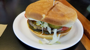 Shake N Burger Coos Bay outside