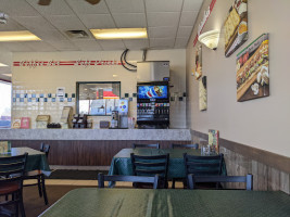 Mancino's Pizza And Grinders inside