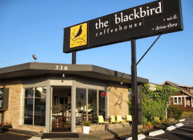 The Blackbird Coffeehouse outside