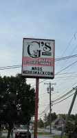 Mr. G's Pizzeria outside