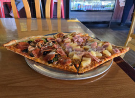 Jersey Boys Pizzeria food