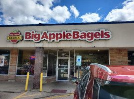 Big Apple Bagels In Elg food