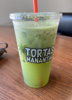 Tortas Manantial outside