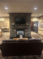 Holiday Inn Express Suites Helena inside