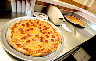 Rocco's House Of Pizza food