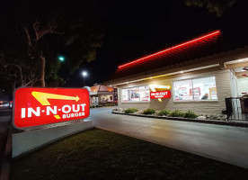 In-n-out Burger food