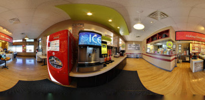 Schlotzsky's inside