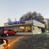 Ocean Fish Chips outside