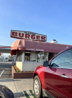 Classic Burger outside