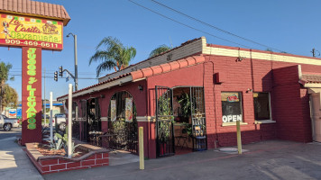 La Casita Oaxaqueña outside