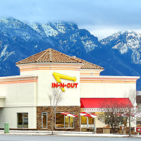 In-n-out Burger outside