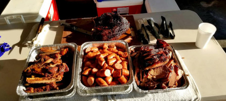 The Pit Barbecue food