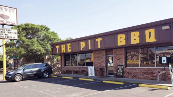 The Pit Barbecue inside