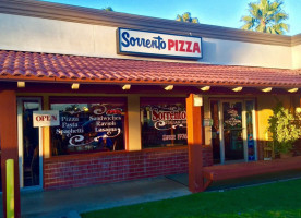 Sorrento's Pizza Italian food