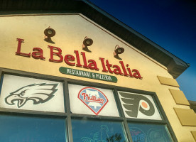 La Bella Italia food