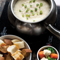 The Melting Pot food