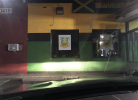 Jamaican Gee's inside