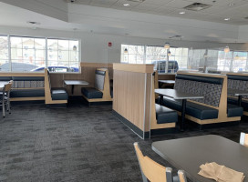 Culver’s inside