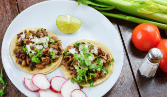 Super Antojitos Y Taqueria Jalisco food