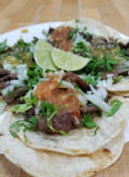 Taqueria El Farolito food