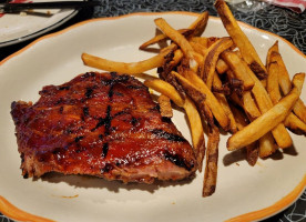 Lucille's Smokehouse -b-que food