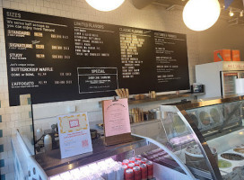 Jeni's Splendid Ice Creams food