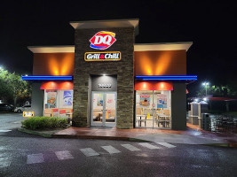 Dairy Queen Grill Chill outside