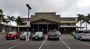 Big Island Candies outside